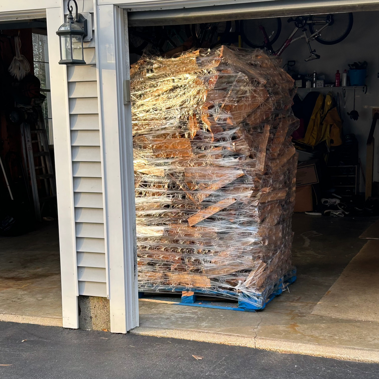 Half Cord | 1/2 Cord | Palletized| Kiln Dried Hardwood Firewood